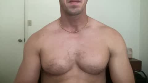 Snapshot of runfasterxo chatting on 12/31/24, 02:25 runfasterxo online show from 12/31/24, 02:25