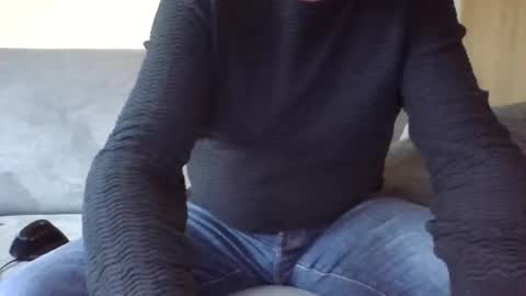 runner_1978 online show from 12/10/24, 08:30