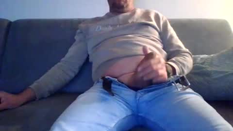 runner_1978 online show from 04/14/26, 09:54