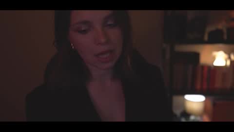 Snapshot of running_with_the_wolves chatting on 10/04/25, 10:08 Elena online show from 10/04/25, 10:08