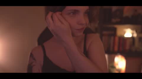 Snapshot of running_with_the_wolves chatting on 11/14/25, 11:46 Elena online show from 11/14/25, 11:46