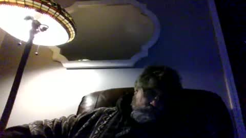 Snapshot of runningaround60 chatting on 12/04/25, 04:33 runningaround60 online show from 12/04/25, 04:33