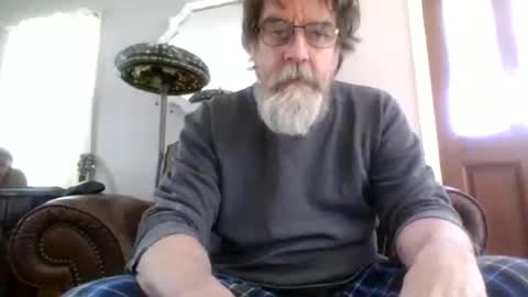 Snapshot of runningaround60 chatting on 01/31/26, 07:11 runningaround60 online show from 01/31/26, 07:11
