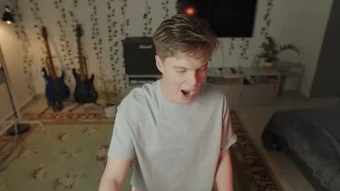 rusbradpitt online show from 01/12/26, 02:33