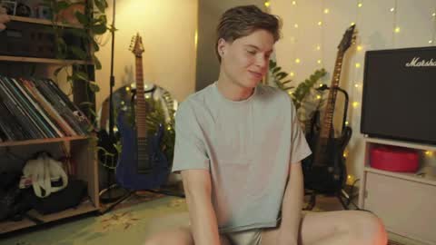 rusbradpitt online show from 03/12/26, 04:35