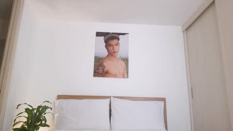  R U S S E L L  online show from 03/03/26, 08:48