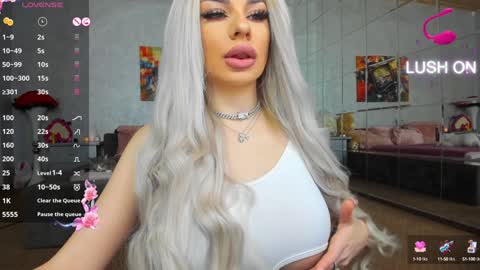 Ava online show from 01/08/25, 03:19