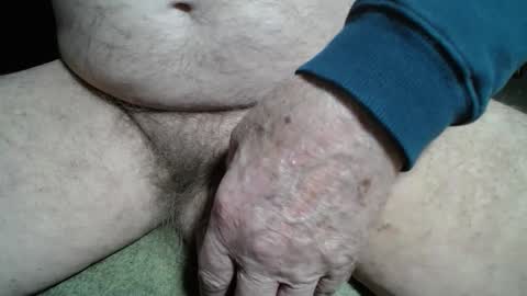 Snapshot of rustic69 chatting on 12/19/25, 07:04 rustic69 online show from 12/19/25, 07:04