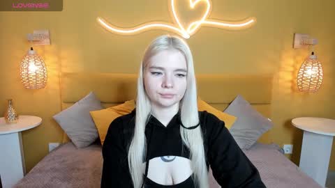 ruthbryant online show from 09/14/25, 01:38