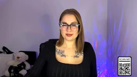 Snapshot of ruthless_111 chatting on 10/27/25, 07:29 Nika online show from 10/27/25, 07:29