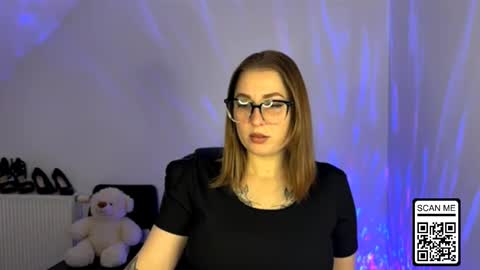 Snapshot of ruthless_111 chatting on 11/30/25, 08:13 Nika online show from 11/30/25, 08:13