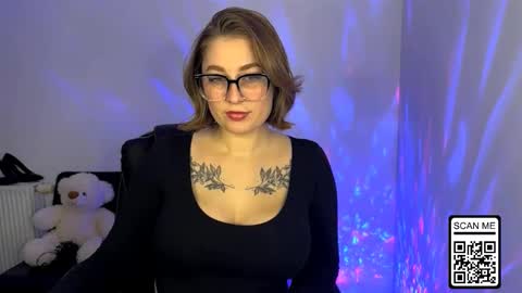 Snapshot of ruthless_111 chatting on 12/21/25, 07:54 Nika online show from 12/21/25, 07:54