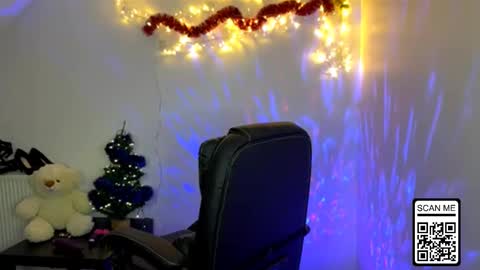Nika online show from 12/22/25, 09:01