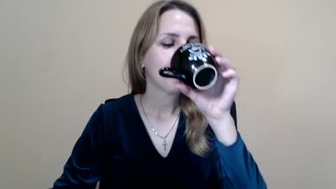 Ruth online show from 10/12/25, 10:25