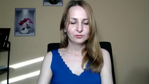 Snapshot of ruthpark chatting on 05/27/26, 04:37 Ruth online show from 05/27/26, 04:37