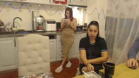 Snapshot of ruxandradanny chatting on 01/27/25, 03:50 ruxandradanny online show from 01/27/25, 03:50