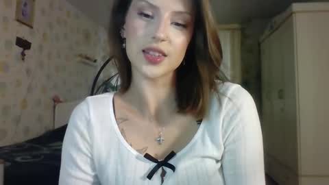 Snapshot of ruxashade chatting on 10/21/25, 12:17 ruxashade online show from 10/21/25, 12:17