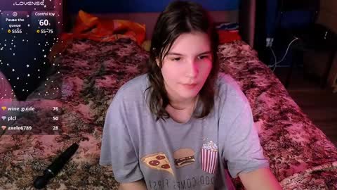 Snapshot of ruyjin_choi chatting on 12/25/24, 07:45 Ruyjin online show from 12/25/24, 07:45