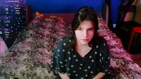 Snapshot of ruyjin_choi chatting on 01/11/25, 07:16 Ruyjin online show from 01/11/25, 07:16