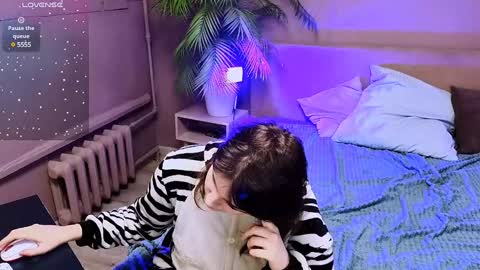 Snapshot of ruyjin_choi chatting on 01/24/25, 11:26 Ruyjin online show from 01/24/25, 11:26