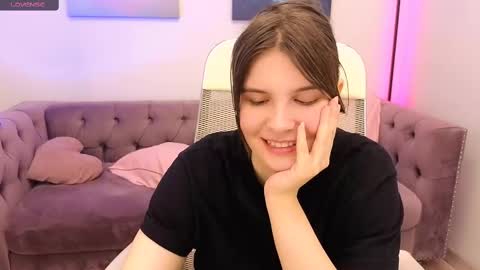 Snapshot of ruyjin_choi chatting on 03/01/25, 04:00 Ruyjin online show from 03/01/25, 04:00