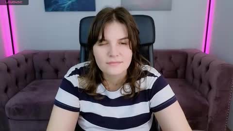 Snapshot of ruyjin_choi chatting on 09/15/25, 03:12 Ruyjin online show from 09/15/25, 03:12