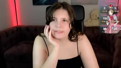 Snapshot of ruyjin_choi chatting on 11/08/25, 10:59 Ruyjin online show from 11/08/25, 10:59