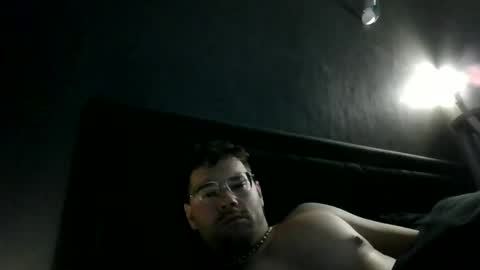 Snapshot of rvw92 chatting on 09/13/25, 05:18 rvw92 online show from 09/13/25, 05:18