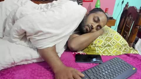 rwb17 online show from 01/09/25, 12:46