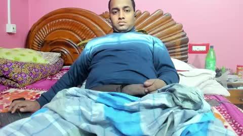 rwb17 online show from 01/12/25, 07:21