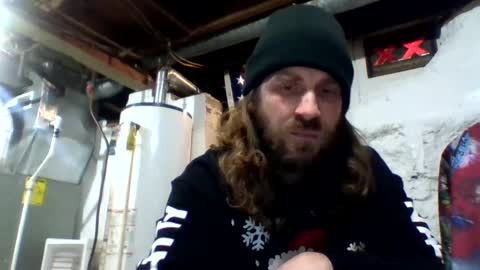 Snapshot of rwb1982 chatting on 12/21/24, 05:07 rwb1982 online show from 12/21/24, 05:07