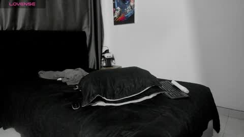 Snapshot of ryan15_ chatting on 11/23/25, 01:16 Ryan 15 online show from 11/23/25, 01:16