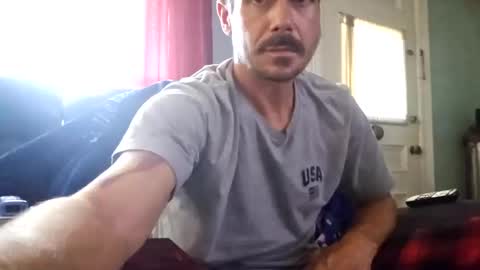 Snapshot of ryan198650 chatting on 10/16/25, 01:56 ryan198650 online show from 10/16/25, 01:56