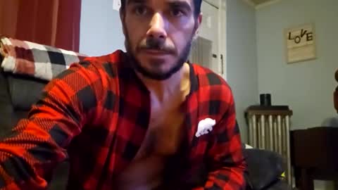 Snapshot of ryan198650 chatting on 12/14/25, 11:53 ryan198650 online show from 12/14/25, 11:53