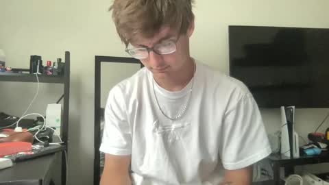 Snapshot of ryan287747 chatting on 05/18/26, 12:18 ryan online show from 05/18/26, 12:18