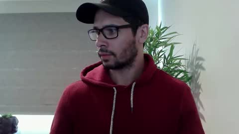 Ryan online show from 12/02/25, 09:32