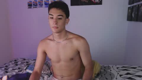 Snapshot of ryan_valentine17 chatting on 05/16/26, 07:45 ryan online show from 05/16/26, 07:45