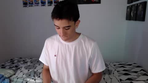 Snapshot of ryan_valentine17 chatting on 05/19/26, 07:53 ryan online show from 05/19/26, 07:53