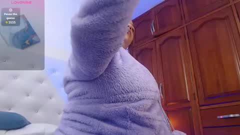 Snapshot of ryanastone_ chatting on 02/19/25, 02:12 Hanna online show from 02/19/25, 02:12