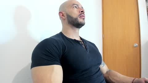 Snapshot of ryanjhonston chatting on 12/02/24, 11:34 Ryan online show from 12/02/24, 11:34