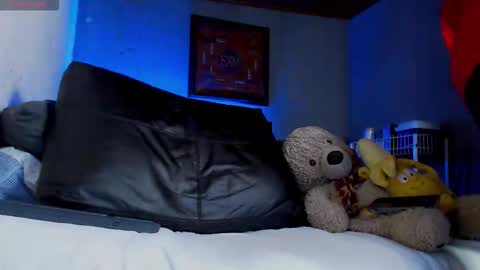 Snapshot of ryannhill_ chatting on 02/22/26, 10:14 Ryannhill online show from 02/22/26, 10:14