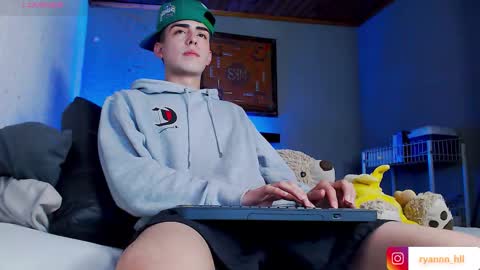 Ryannhill  online show from 03/19/26, 05:55