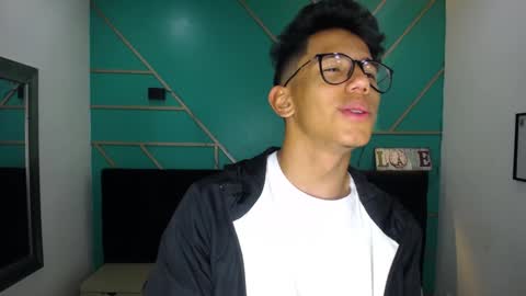 Snapshot of ryanpricee chatting on 12/29/24, 03:22 RyanPricee online show from 12/29/24, 03:22