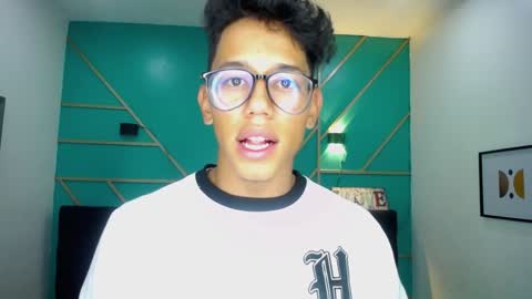 Snapshot of ryanpricee chatting on 01/03/25, 05:28 RyanPricee online show from 01/03/25, 05:28