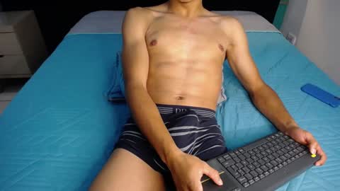 Snapshot of ryanpricee chatting on 01/10/25, 05:47 RyanPricee online show from 01/10/25, 05:47