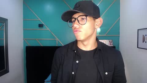 Snapshot of ryanpricee chatting on 01/14/25, 02:29 RyanPricee online show from 01/14/25, 02:29