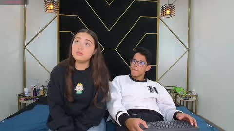 Snapshot of ryanpricee chatting on 10/15/25, 03:50 RyanPricee online show from 10/15/25, 03:50