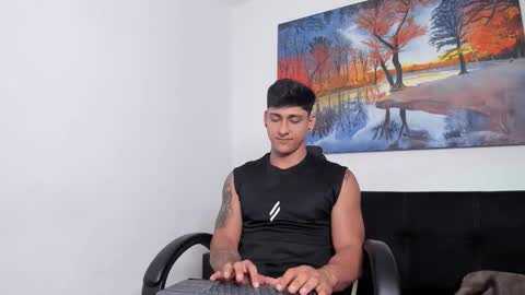 ryanwhite3 online show from 12/04/25, 10:29