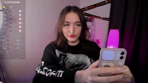 Snapshot of rydel_me chatting on 11/12/25, 11:10 rydel_me online show from 11/12/25, 11:10