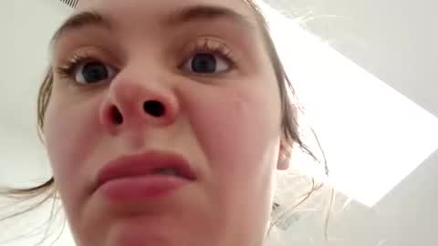 Snapshot of ryder393 chatting on 11/10/25, 05:01 ryder393 online show from 11/10/25, 05:01